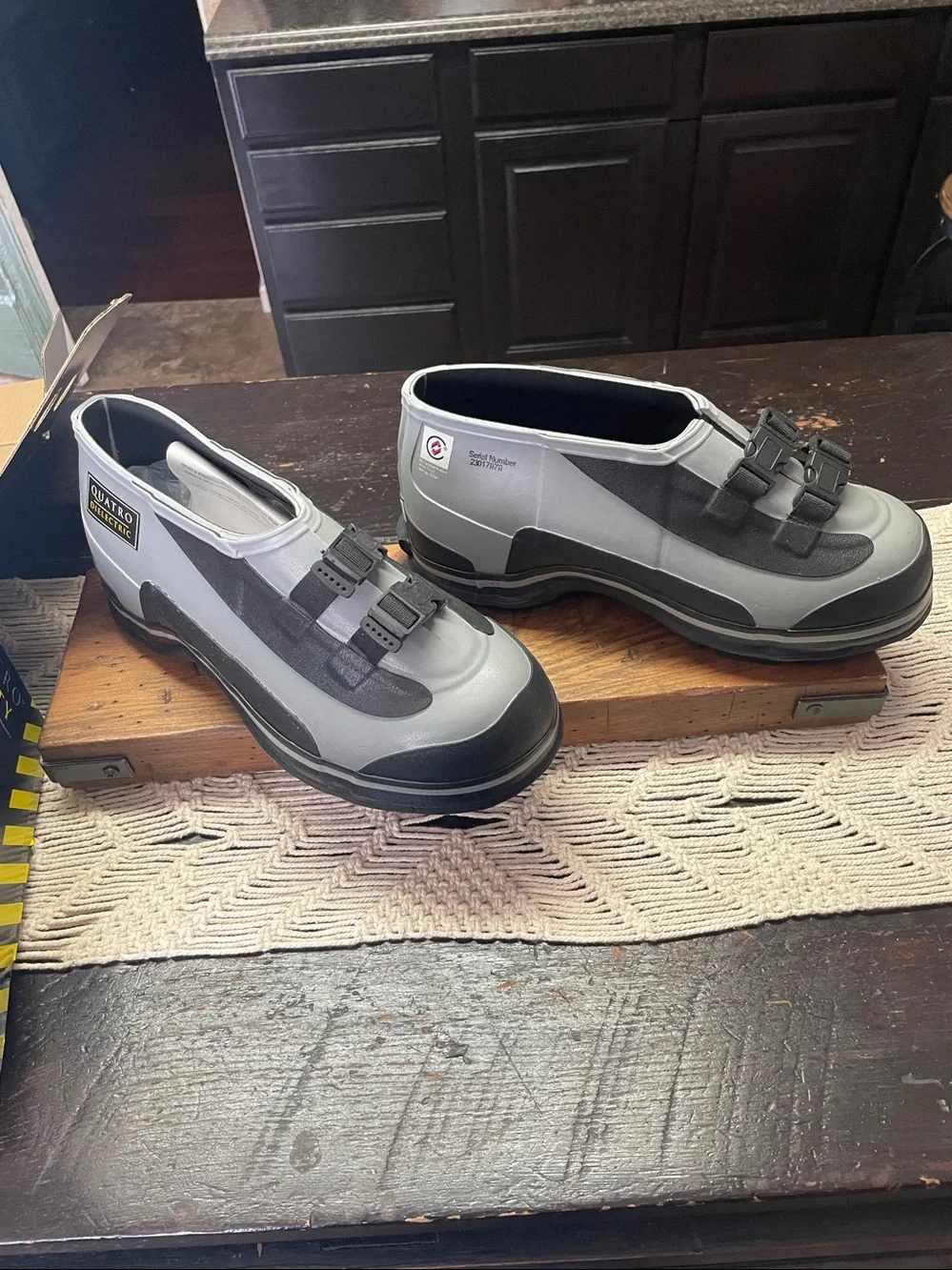 Skellerup Quatro Dielectric 2 Buckle Overshoe Safety Size 11. New!